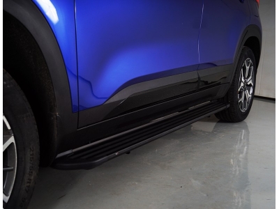 Пороги алюминиевые ''Slim line Black'' ТСС для Kia Seltos 2020-2021