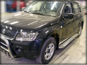 Пороги с площадкой алюминиевый лист 43 мм на 5 дверей для Suzuki Grand Vitara № GVN 1
